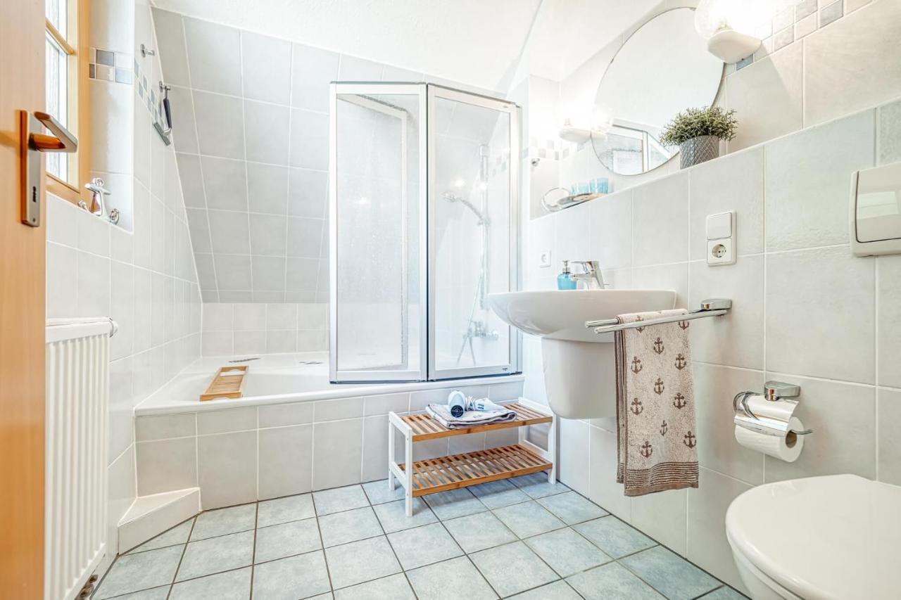 Ferienpark Freesenbruch Wohnung 2 6 - Windrose Zingst Exterior foto
