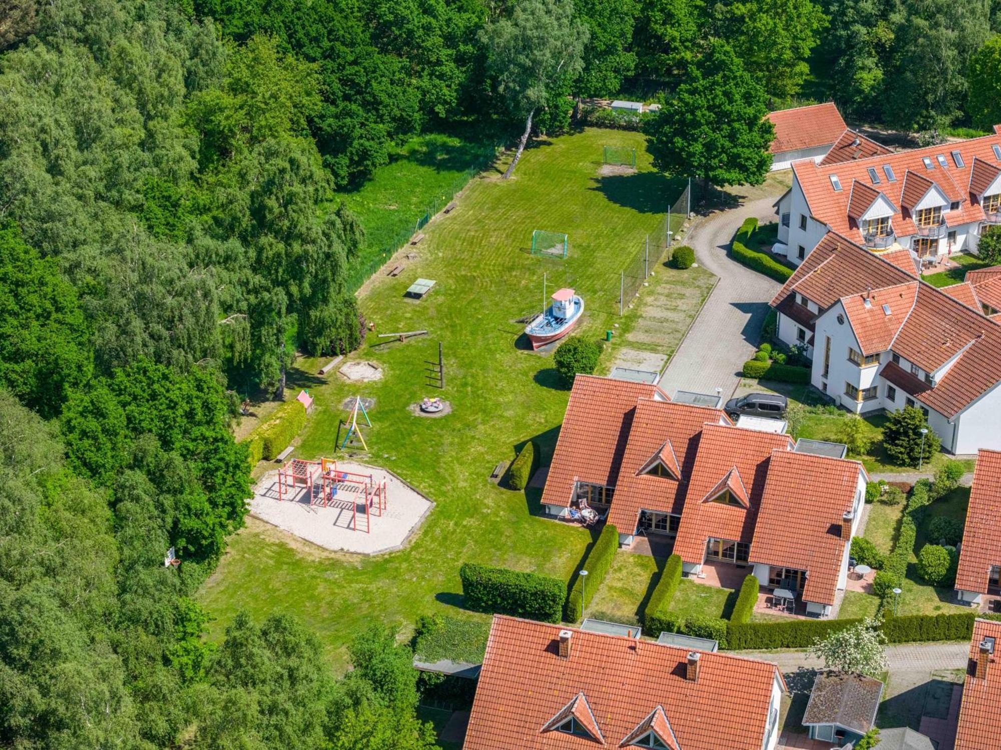 Ferienpark Freesenbruch Wohnung 2 6 - Windrose Zingst Exterior foto
